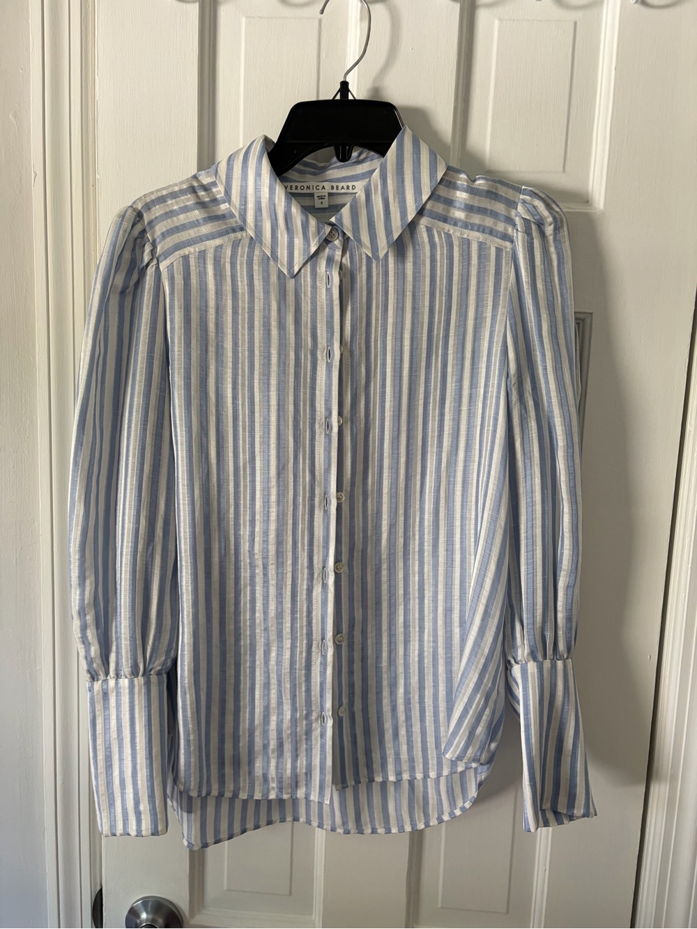 Classic Blue & White Striped  women Button-Up blouse, New, no tag,size 6